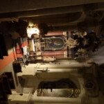 KUKS - oltář z kůru